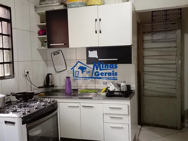 Imagem: Casa à venda no Dom Pedro I - 02 dormitórios