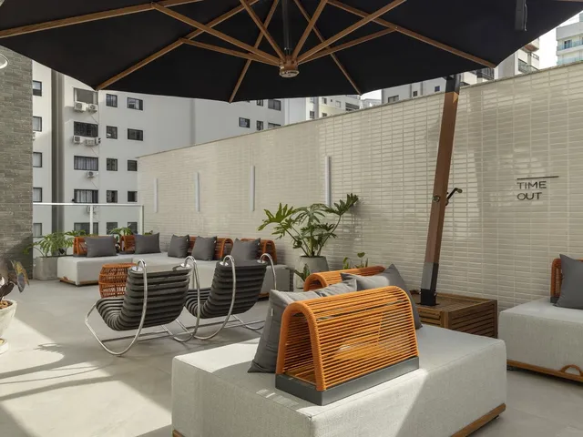 Imagem 12: TIMELESS - Arrka at Alvin - 4 SUITES MOBILIADO E DECORADO NO CENTRO DE BALNEÁRIO