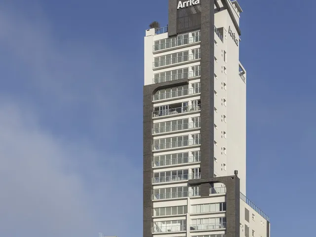 Imagem 8: TIMELESS - Arrka at Alvin - 4 SUITES MOBILIADO E DECORADO NO CENTRO DE BALNEÁRIO
