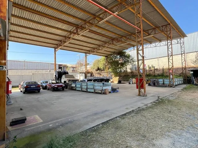 Imagem 3: Aluguel de Galpão Comercial com 6.000,00 m2 de área! Se você está em busca de um