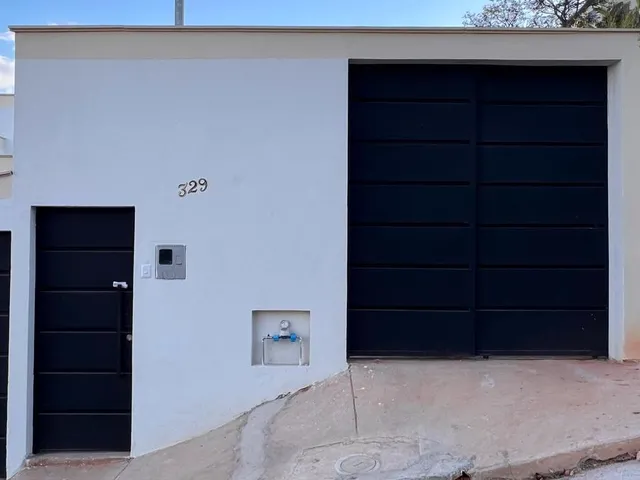 Imagem: Casa Geminada com Entrada Independente Excelente