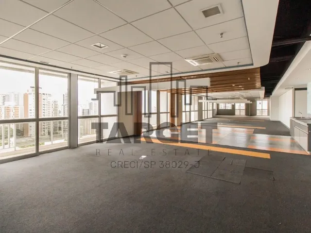 Imagem: Conjunto Comercial/Sala À Venda, 875M²