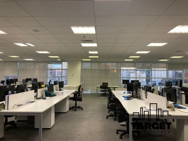 Imagem: Conjunto Comercial/Sala para Alugar, 1.800M²