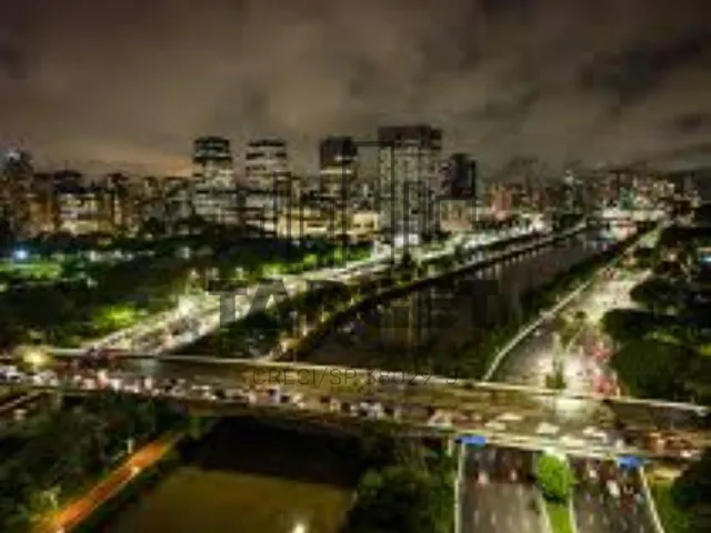 Imagem: Oportunidade Única de Conjunto Comercial