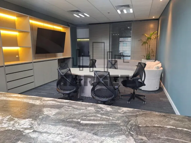 Imagem 10: Conjunto Comercial Mobiliado na Berrini com 1.720M². Visite Já!