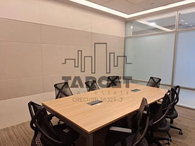 Imagem 9: Conjunto Comercial Mobiliado na Berrini com 1.720M². Visite Já!
