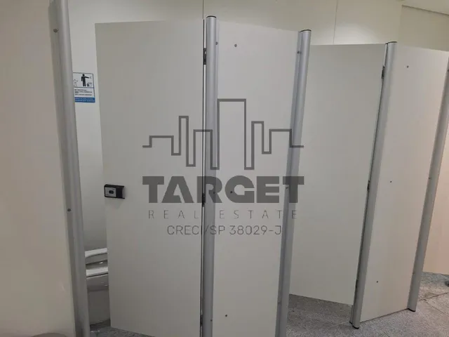 Imagem 14: Conjunto Comercial Mobiliado na Berrini com 1.720M². Visite Já!