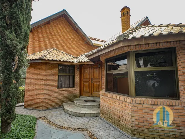 Imagem 5: RESIDÊNCIA EXCLUSIVA EM CONDOMÍNIO Á VENDA – 4 SUÍTES, PISCINA E VISTA PARA A MATA
