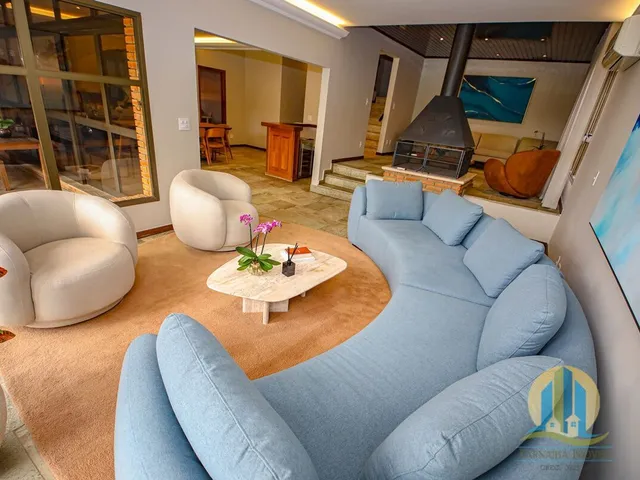 Imagem 6: RESIDÊNCIA EXCLUSIVA EM CONDOMÍNIO Á VENDA – 4 SUÍTES, PISCINA E VISTA PARA A MATA