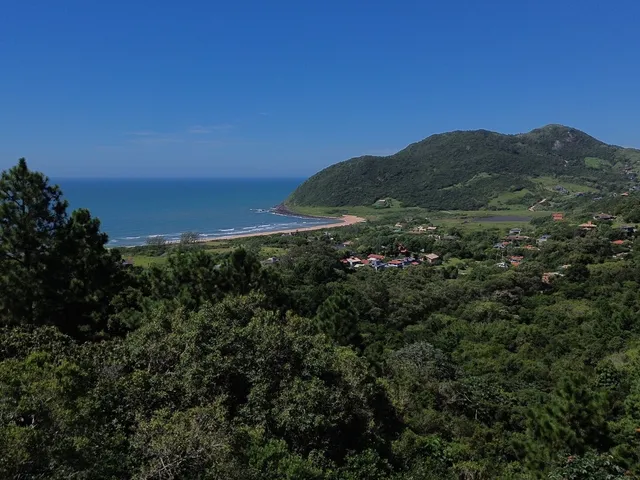 Imagem 6: Terreno Praia do Silveira com Vista Ao Mar e Fácil Acesso Ao Centro
