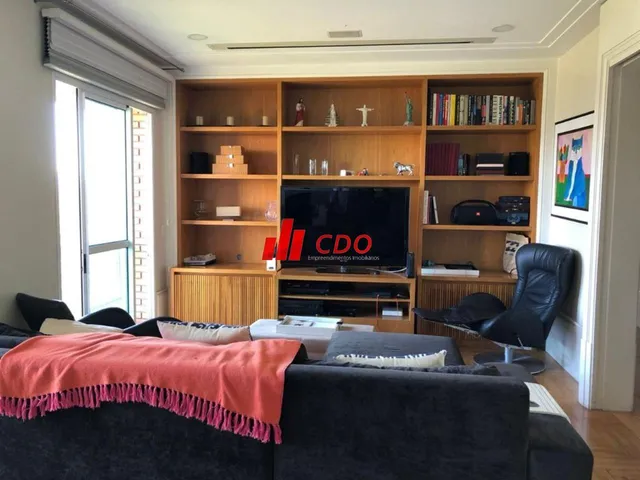Imagem 16: Imperdível! Apartamento de luxo com 3 suítes e 5 salas no Jardim Fonte do Morumbi, São
