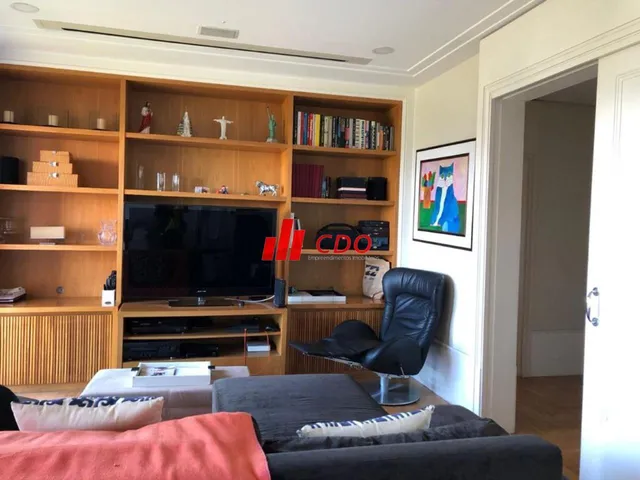 Imagem 5: Imperdível! Apartamento de luxo com 3 suítes e 5 salas no Jardim Fonte do Morumbi, São