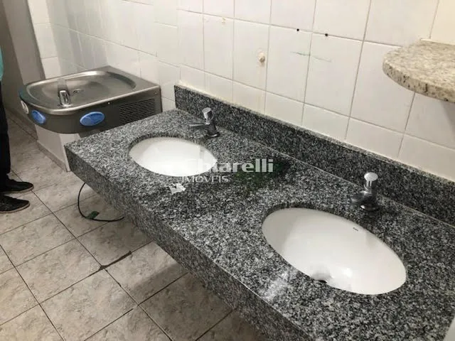 Imagem 9: Prédio comercial à venda em Niterói, 7 andares, elevador