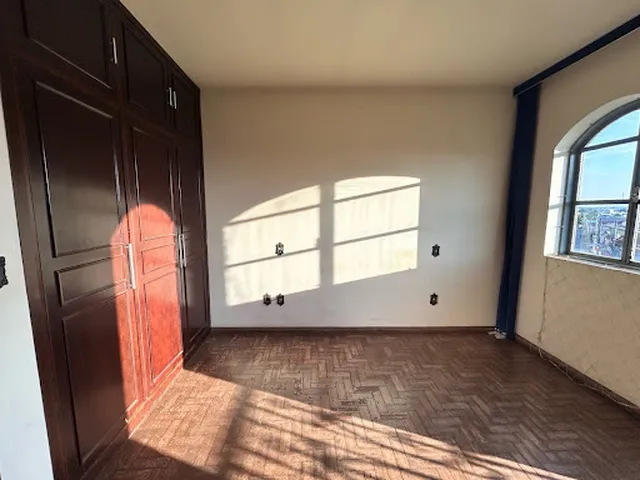 Imagem 11: Apartamento com 3 Dormitórios À Venda, 180 M² por R$ 420.000,00 - Centro - Patos de Minas/Mg
