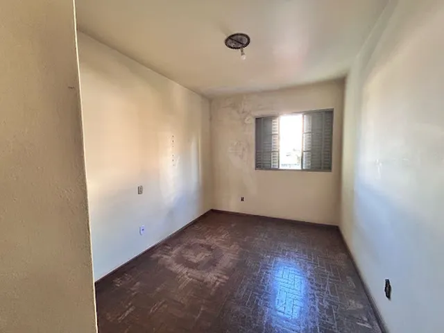 Imagem 5: Apartamento com 3 Dormitórios À Venda, 180 M² por R$ 420.000,00 - Centro - Patos de Minas/Mg