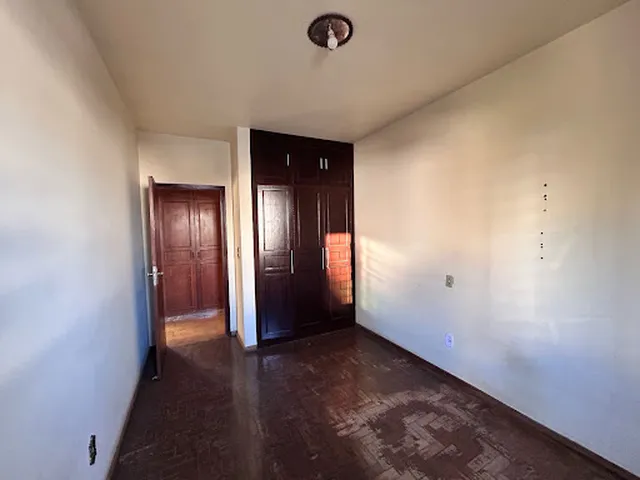Imagem 14: Apartamento com 3 Dormitórios À Venda, 180 M² por R$ 420.000,00 - Centro - Patos de Minas/Mg