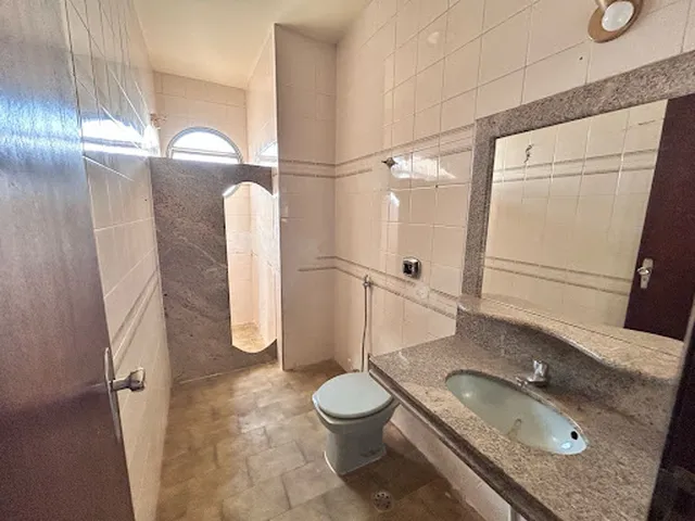 Imagem 16: Apartamento com 3 Dormitórios À Venda, 180 M² por R$ 420.000,00 - Centro - Patos de Minas/Mg