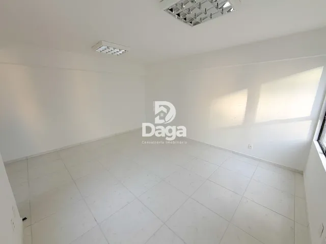Imagem 2: Sala comercial com Vaga na Trindade, Florianópolis/SC