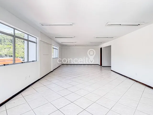 Imagem 2: Sala Comercial com 90m2 no Bairro Centro!
