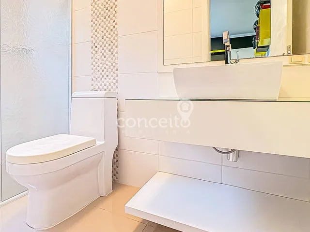 Imagem 10: Sobrado Mobiliado com 2 Suítes na Água Verde!