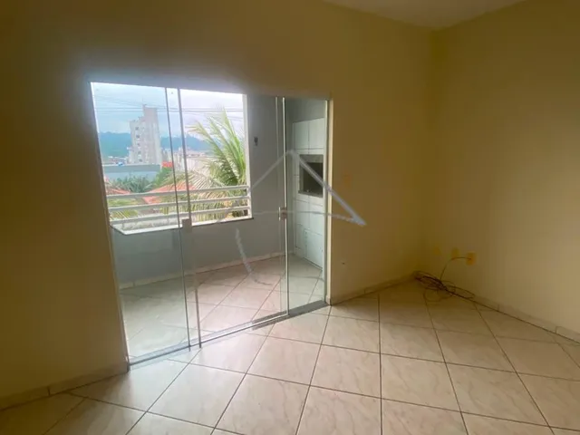 Imagem 2: Apartamento disponível para locação - Barra do Rio Cerro