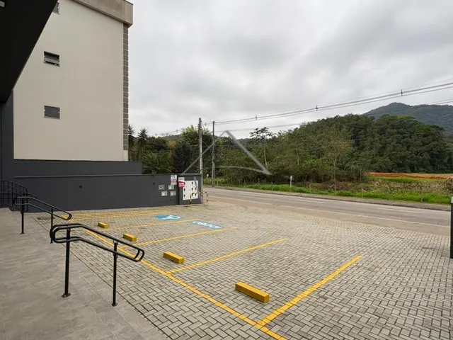 Imagem 2: AMPLA SALA COMERCIAL PARA LOCAÇÃO NO BAIRRO AMIZADE, JARAGUÁ DO SUL