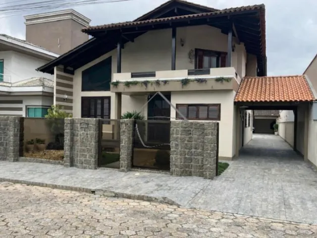 Imagem 2: Casa mobiliada e equipada disponível para locação, bairro Barra do Rio Cerro