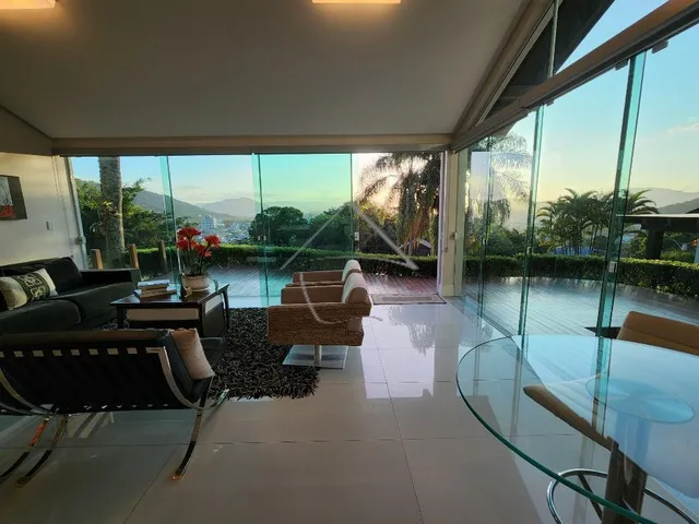 Imagem: CASA COM LINDA VISTA A VENDA NO BAIRRO VILA