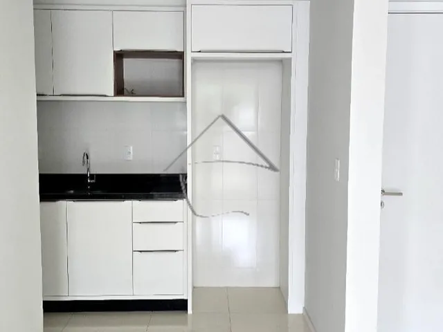 Imagem: Apartamento semi mobiliado com 2 Quartos