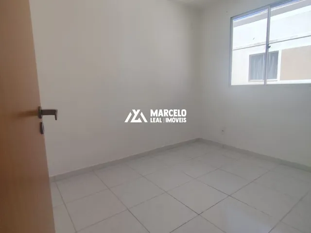 Imagem 10: OPORTUNIDADE - Vendo apto de 4º andar sendo 2 quartos , sala ampla, cozinha com