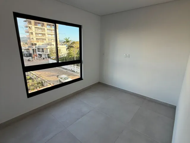 Imagem 9: Apartamento no centro de Balneário Piçarras Sc
