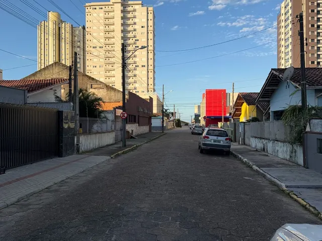 Imagem 5: Apartamento no centro de Balneário Piçarras Sc