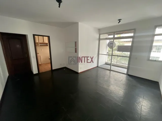 Imagem: Apartamento de 3 Quartos e Varanda para