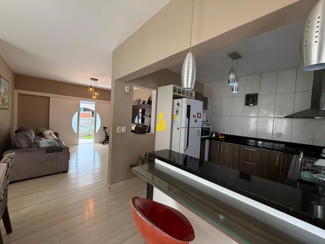 Imagem 3: Casa com 03 dormitórios sendo uma suíte à venda em Timbó