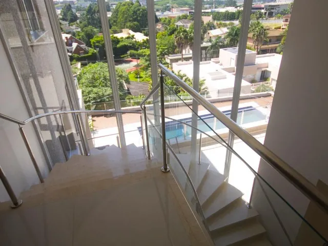 Imagem 5: Ester Imóveis Negócios Imobiliários Ltda Creci: 36089-J, Vende: Casa de Alto Padrão a Venda no Tamboré 1