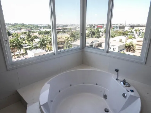 Imagem 9: Ester Imóveis Negócios Imobiliários Ltda Creci: 36089-J, Vende: Casa de Alto Padrão a Venda no Tamboré 1