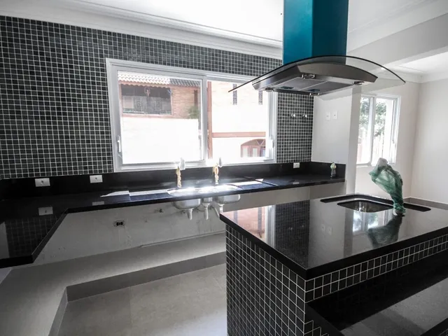 Imagem 15: Ester Imóveis Negócios Imobiliários Ltda Creci: 36089-J, Vende: Casa de Alto Padrão a Venda no Tamboré 1