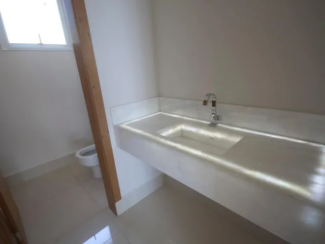 Imagem 16: Ester Imóveis Negócios Imobiliários Ltda Creci: 36089-J, Vende: Casa de Alto Padrão a Venda no Tamboré 1