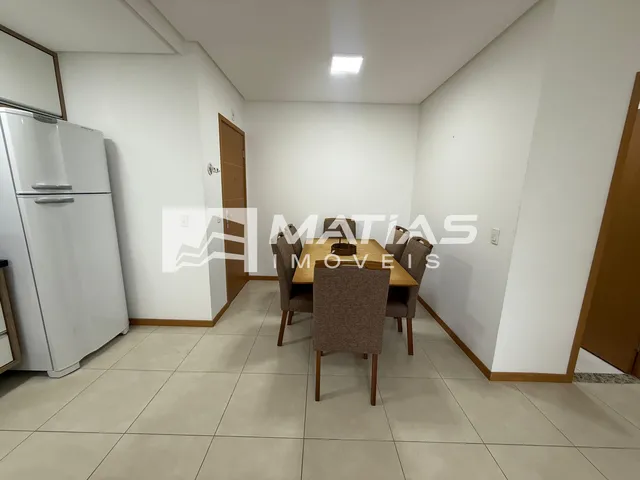 Imagem 2: Apartamento para locação no Centro de Guarapari-ES: 3 quartos, 1 suíte, 2 salas, 2