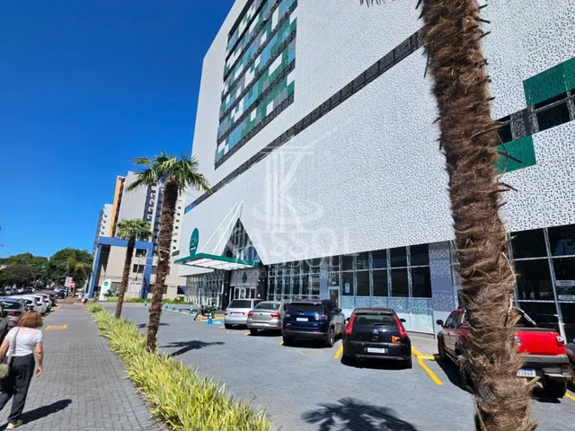 Imagem: Sala no Dom Medical Center com área total