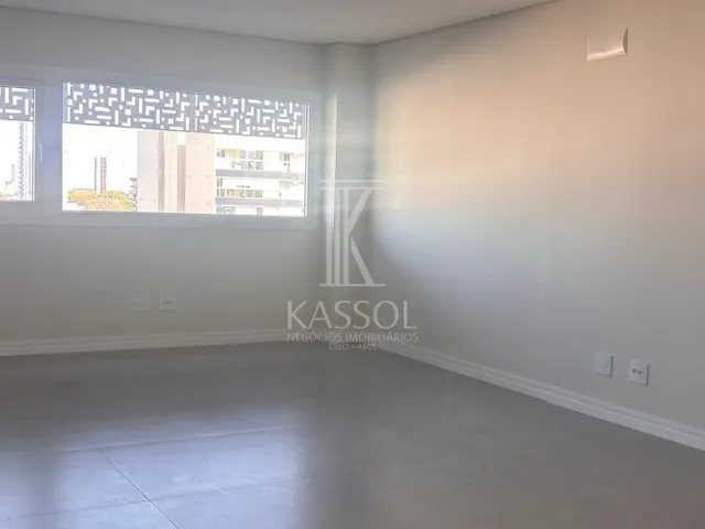 Imagem 12: Sala no Dom Medical Center com área total de 103,24 m², sendo 41,59 m² privativos