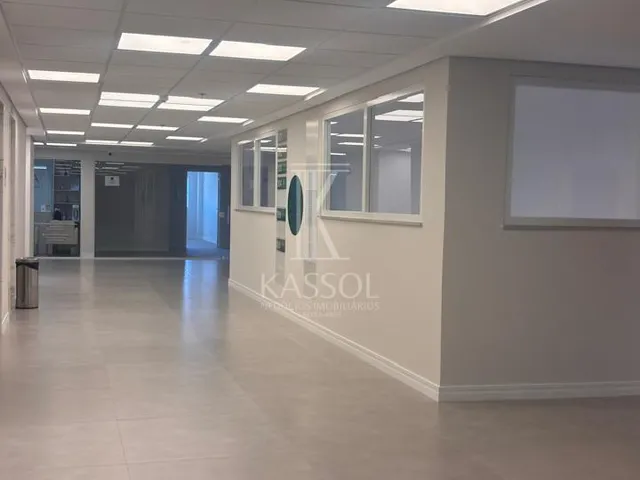 Imagem 4: Sala no Dom Medical Center com área total de 103,24 m², sendo 41,59 m² privativos