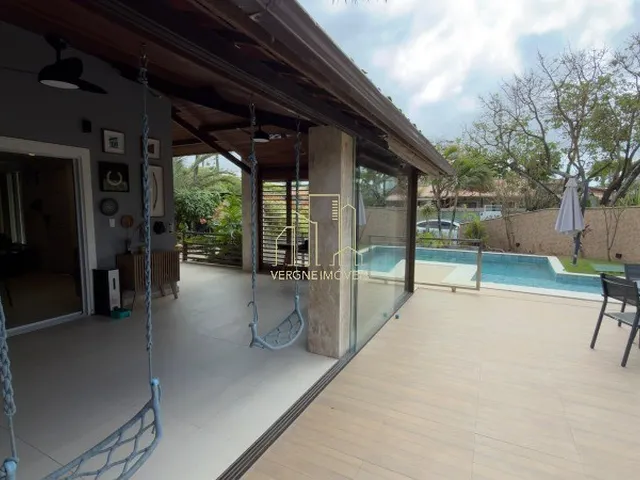 Imagem: Casa de luxo à venda em condomínio Jaguaribe