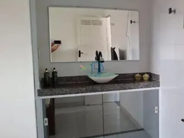 Imagem 5: CASA BEIRA-MAR EM EXTREMOZ COM 2 ANDARES E 5 QUARTOS