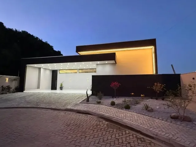 Imagem 7: Casa de Alto Padrão com 4 Quartos (2 Suítes) à Venda no Condomínio Solare –