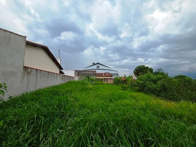 Imagem: Terreno À Venda no Bairro Jardim santa