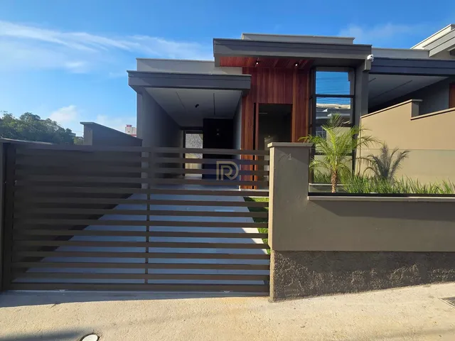 Imagem 1: Casa a venda no bairro Real Parque
