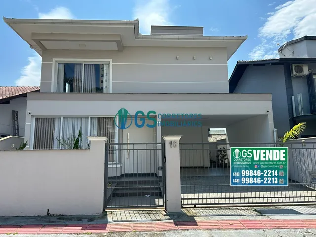 Imagem: Casa de 3 Dormitórios com Piscina e Garagem