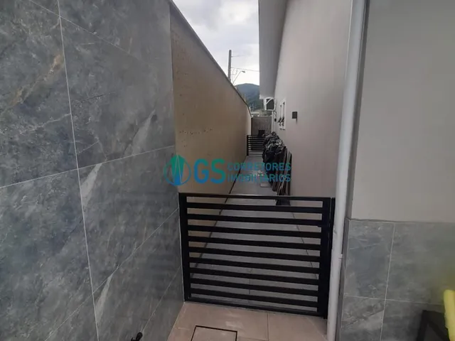 Imagem 10: Casa de 3 Dormitórios e Piscina À Venda em Palhoça/Sc