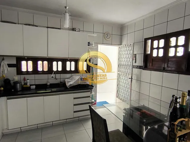 Imagem 14: Casa Mobiliada com 3 suítes + dce para locação